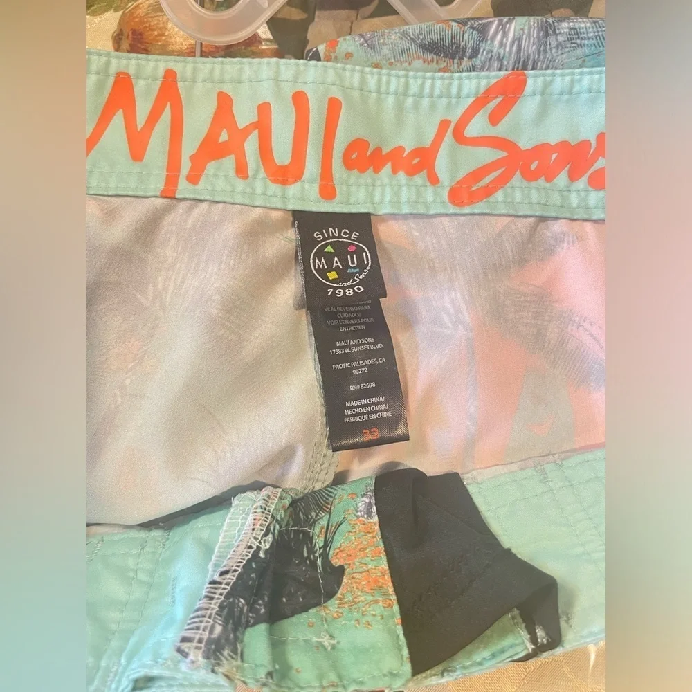 Maui and Sons Men's Stretch Boardshort Swim Trunks Colorful Tropical